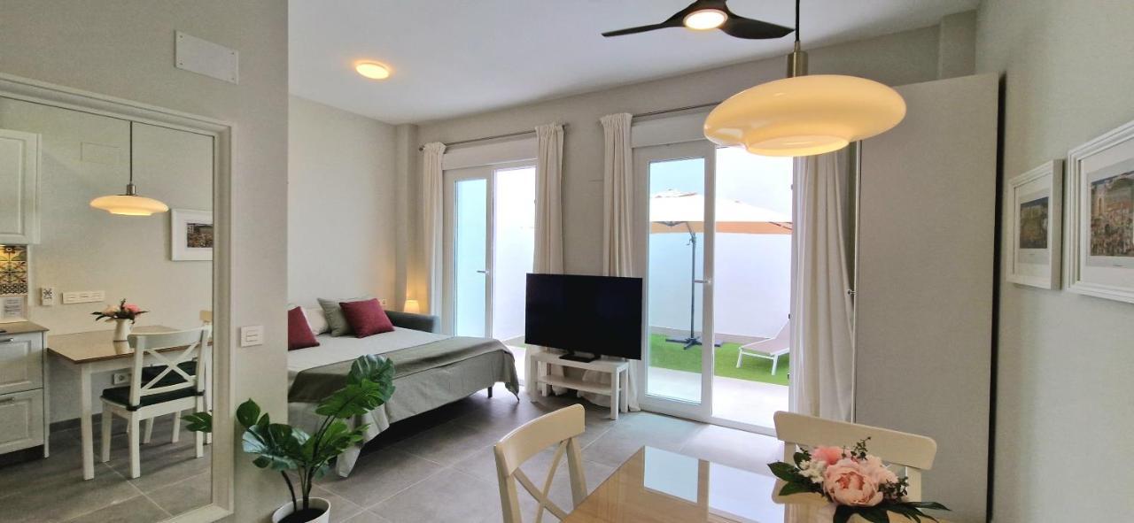 Malaga Lodge Apartments Extérieur photo