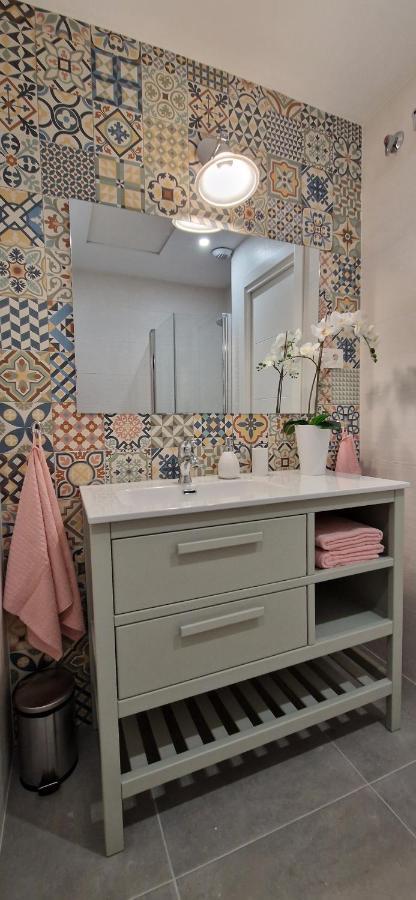Malaga Lodge Apartments Extérieur photo