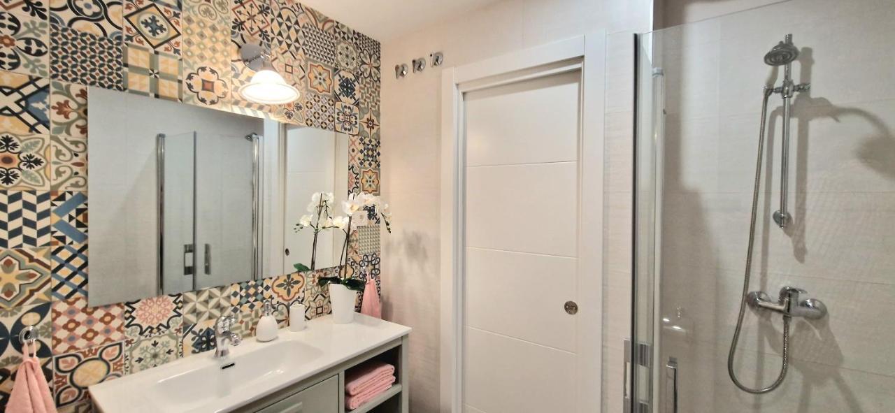 Malaga Lodge Apartments Extérieur photo